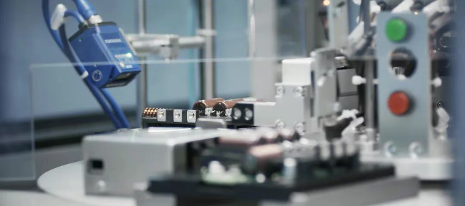 AG贵宾会股份拟投资3亿元,布局固态电池等新能源产业(图1) AG贵宾会股份拟投资3亿元,布局固态电池等新能源产业(图1)